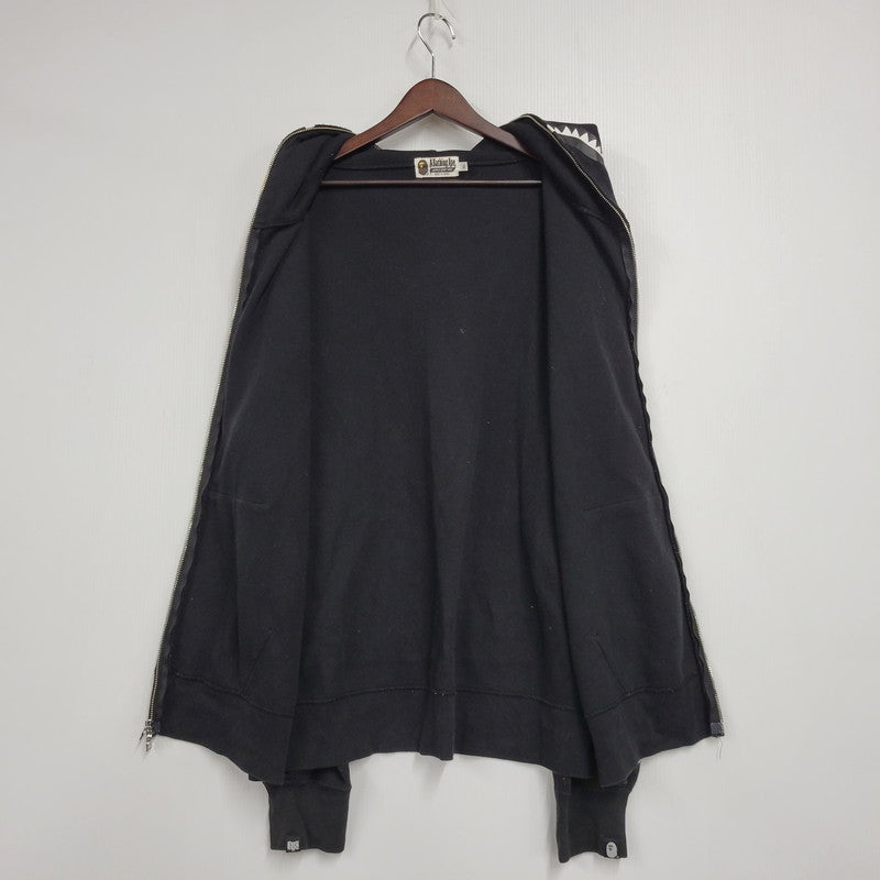 【中古品】【メンズ】 A BATHING APE アベイシングエイプ × BOUNTY HUNTER バウンティーハンター SHARK FULL ZIP HOODIE 001ZPD231921X シャーク フルジップ フーディー パーカー 長袖 トップス 142-250713-as-06-izu サイズ：XL カラー：ブラック 万代Net店