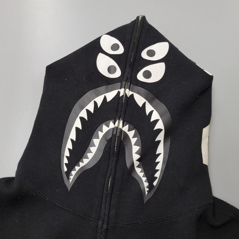 【中古品】【メンズ】 A BATHING APE アベイシングエイプ × BOUNTY HUNTER バウンティーハンター SHARK FULL ZIP HOODIE 001ZPD231921X シャーク フルジップ フーディー パーカー 長袖 トップス 142-250713-as-06-izu サイズ：XL カラー：ブラック 万代Net店