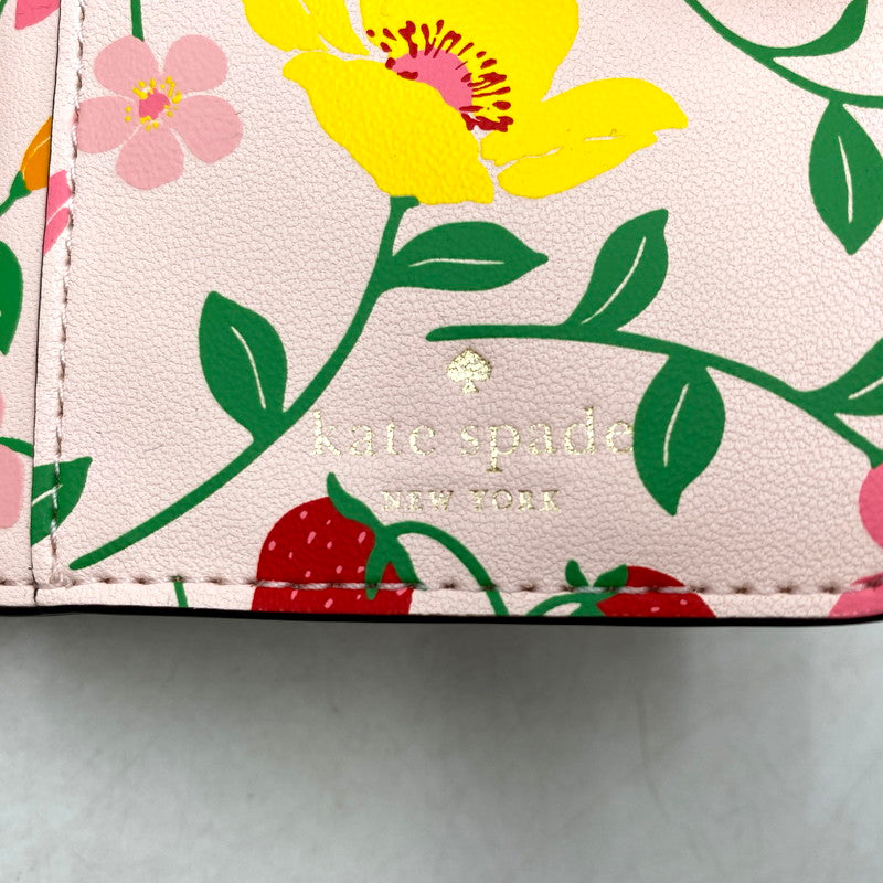 【中古美品】【レディース】 KG616 MADISON マディソン インテリアストロベリーガーデンプリント ミディアムコンパクトバイフォールドウォレット 財布 サイフ 200-250718-ma-15-izu カラー：PINK 万代Net店