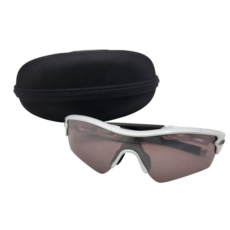 【中古品】【メンズ/レディース】 OAKLEY オークリー RADER SPORT SUNGLASSES 09-673J スポーツ サングラス 203-250724-as-08-izu カラー：シルバー×ブラック×レッド系 万代Net店