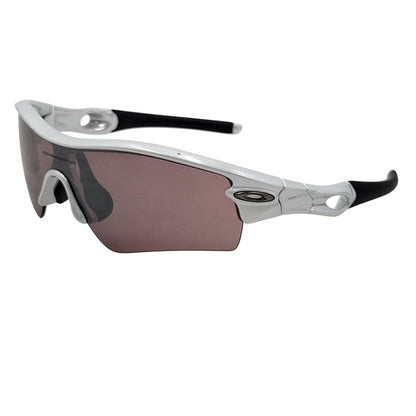 【中古品】【メンズ/レディース】 OAKLEY オークリー RADER SPORT SUNGLASSES 09-673J スポーツ サングラス 203-250724-as-08-izu カラー：シルバー×ブラック×レッド系 万代Net店