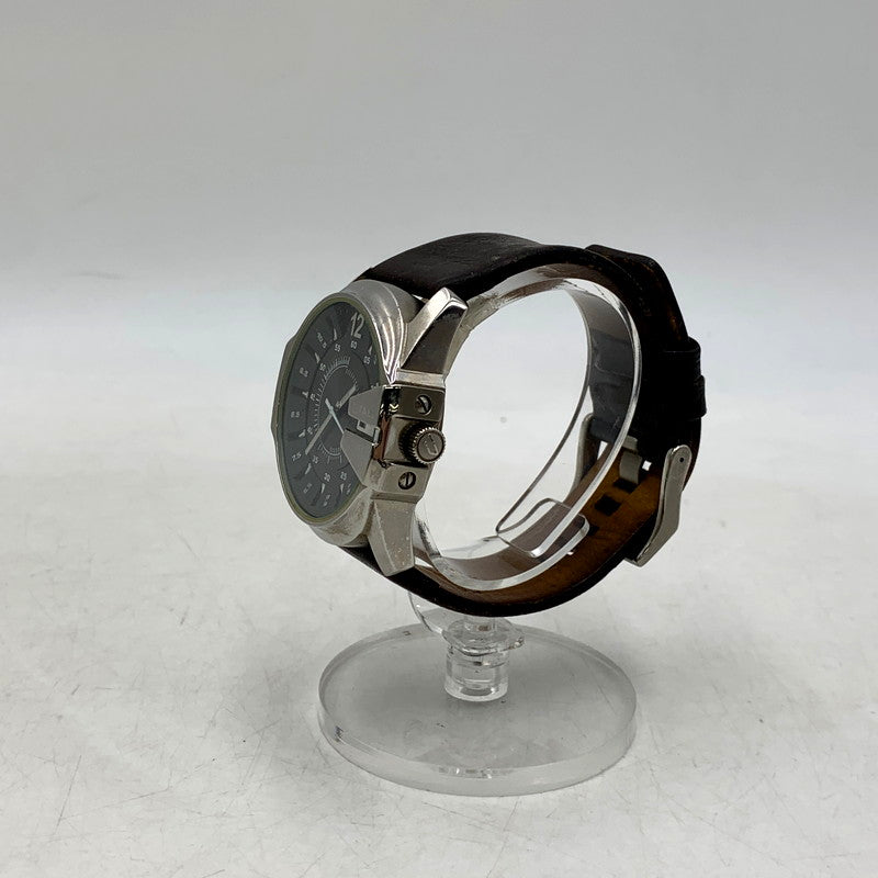 【中古品】【メンズ/レディース】 DIESEL ディーゼル MASTER CHIEF DZ-1206 マスターチーフ 腕時計 198-250905-as-05-izu カラー：ブラック×シルバー×ブラウン 万代Net店