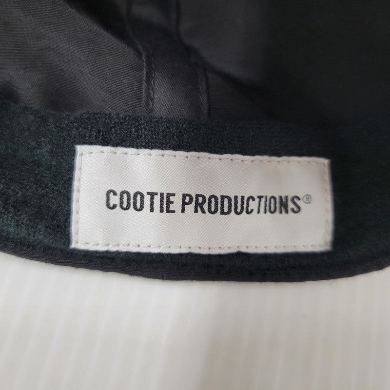 【中古品】【メンズ/レディース】 COOTIE PRODUCTIONS クーティープロダクションズ × JAKOB MORLEY ヤコブ モーリー SOUVENIR 5 PANEL CAP スーベニア 5パネル キャップ 帽子 185-250801-as-13-izu サイズ：FREE カラー：ブラック 万代Net店