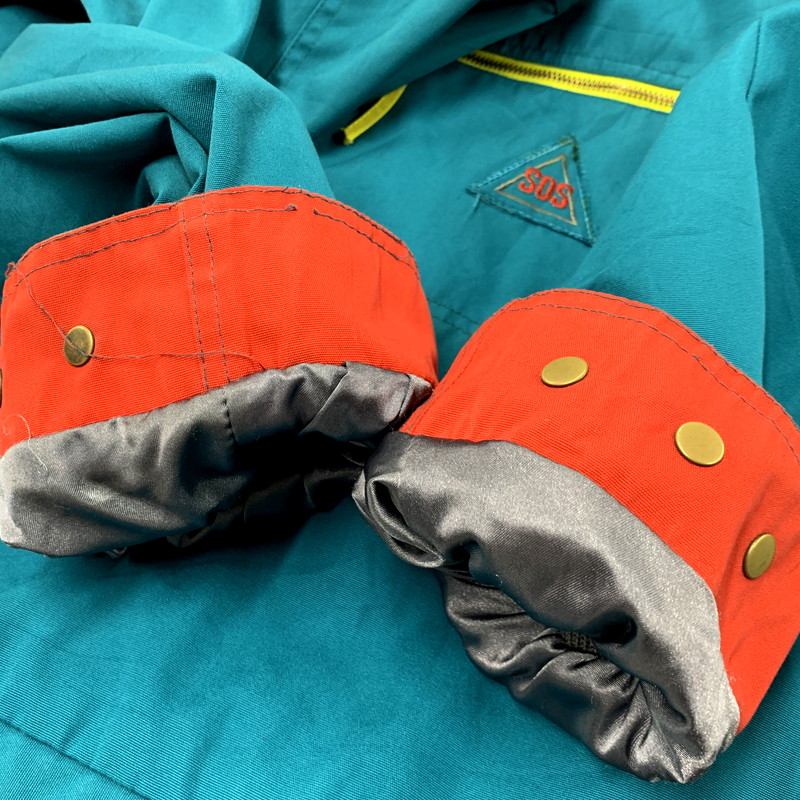 【現状渡し品】【メンズ】 SOS SPORTSWEAR NYLON PULLOVER ナイロン プルオーバー 香港製 146-250802-as-24-izu サイズ：M カラー：ブルー系 万代Net店