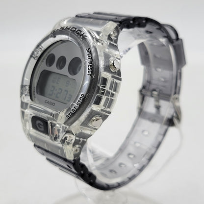 【中古美品】【メンズ/レディース】 G-SHOCK ジーショック DW-6900SK-1 腕時計 時計 199-260526-kh-19-izu サイズ：53.2 × 50 × 18.7 mm カラー：ブラック×クリア 万代Net店