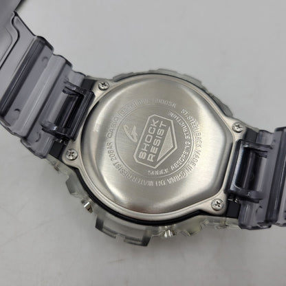 【中古美品】【メンズ/レディース】 G-SHOCK ジーショック DW-6900SK-1 腕時計 時計 199-260526-kh-19-izu サイズ：53.2 × 50 × 18.7 mm カラー：ブラック×クリア 万代Net店