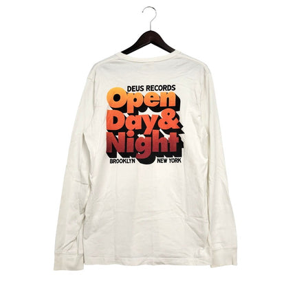 【中古品】【メンズ】 DEUS EX MACHINA デウス・エクス・マキナ RECORDS LS TEE Tシャツ トップス 長袖 ロンT 142-250805-rk-11-izu サイズ：M カラー：ホワイト 万代Net店