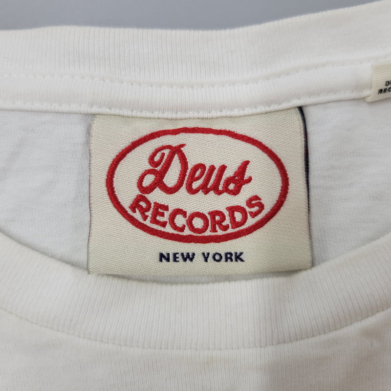 【中古品】【メンズ】 DEUS EX MACHINA デウス・エクス・マキナ RECORDS LS TEE Tシャツ トップス 長袖 ロンT 142-250805-rk-11-izu サイズ：M カラー：ホワイト 万代Net店