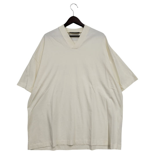 【中古品】【メンズ】 FOG ESSENTIALS エフオージーエッセンシャルズ V-NECK BACK LOGO SS TEE Vネック バック ロゴ ショートスリーブ Tシャツ 半袖 トップス 142-250808-as-32-izu サイズ：S カラー：クリーム 万代Net店