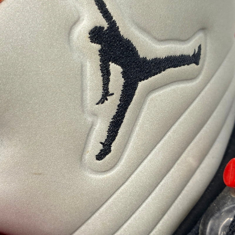 【中古品】【メンズ】 NIKE ナイキ × SUPREME シュプリーム AIR JORDAN 5 RETRO SUPREME 824371-001 エア ジョーダン 5 レトロ スニーカー シューズ 靴 160-250805-ay-02-izu サイズ：28cm カラー：BLACK/WHITE-VARSITY RED 万代Net店