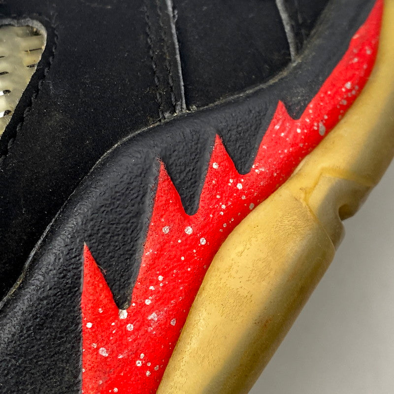 【中古品】【メンズ】 NIKE ナイキ × SUPREME シュプリーム AIR JORDAN 5 RETRO SUPREME 824371-001 エア ジョーダン 5 レトロ スニーカー シューズ 靴 160-250805-ay-02-izu サイズ：28cm カラー：BLACK/WHITE-VARSITY RED 万代Net店