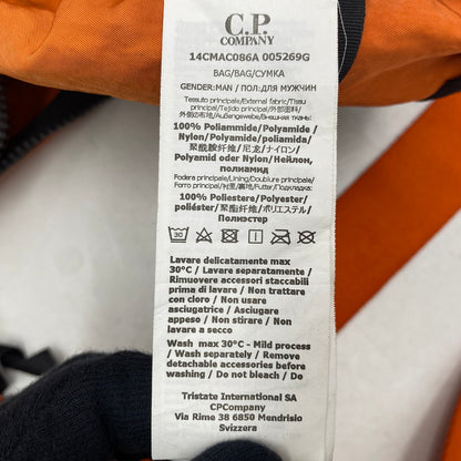 【中古品】【メンズ/レディース】 C.P.Company シーピーカンパニー NYLON B SHOULDER BAG 14CMAC086A ナイロン B ショルダーバッグ カバン 鞄 188-250806-as-17-izu カラー：オレンジ 万代Net店