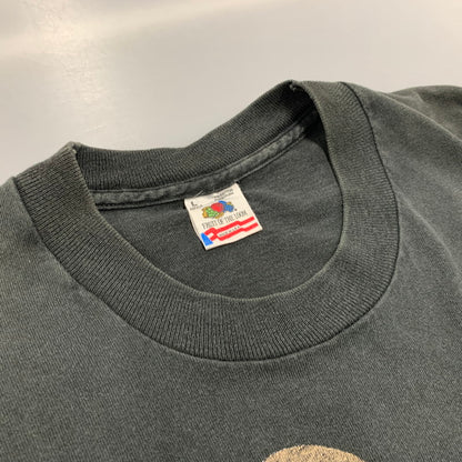 【中古品】【メンズ】 WILLIAM WEGMAN ウィリアム ウェグマン FRUIT OF THE LOOM フルーツ オブ ザ ルーム 両シングル IN THE BOX イン ザ ボックス ART TEE アート Tシャツ トップス 半袖 146-250806-ya-01-izu サイズ：L カラー：ブラック 万代Net店