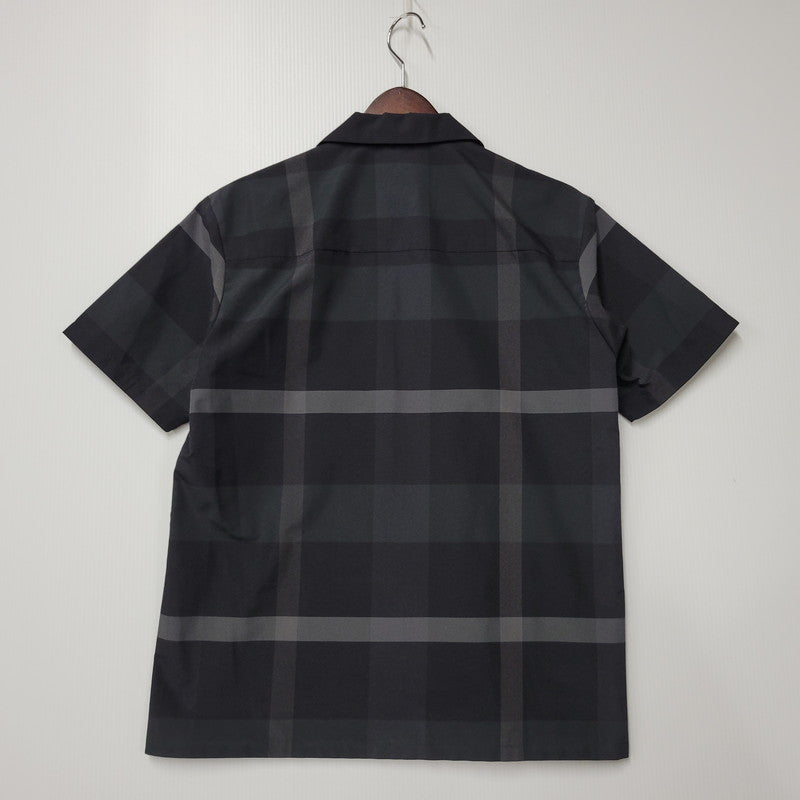 【中古品】【メンズ】 BLACK LABELCRESTBRIDGE ブラックレーベル・クレストブリッジ 51M12-712-09 OPEN COLLAR CHECK SS SHIRT オープン カラーシャツ チェック 半袖 トップス 141-250809-rk-06-izu サイズ：M カラー：ブラック×グレー 万代Net店
