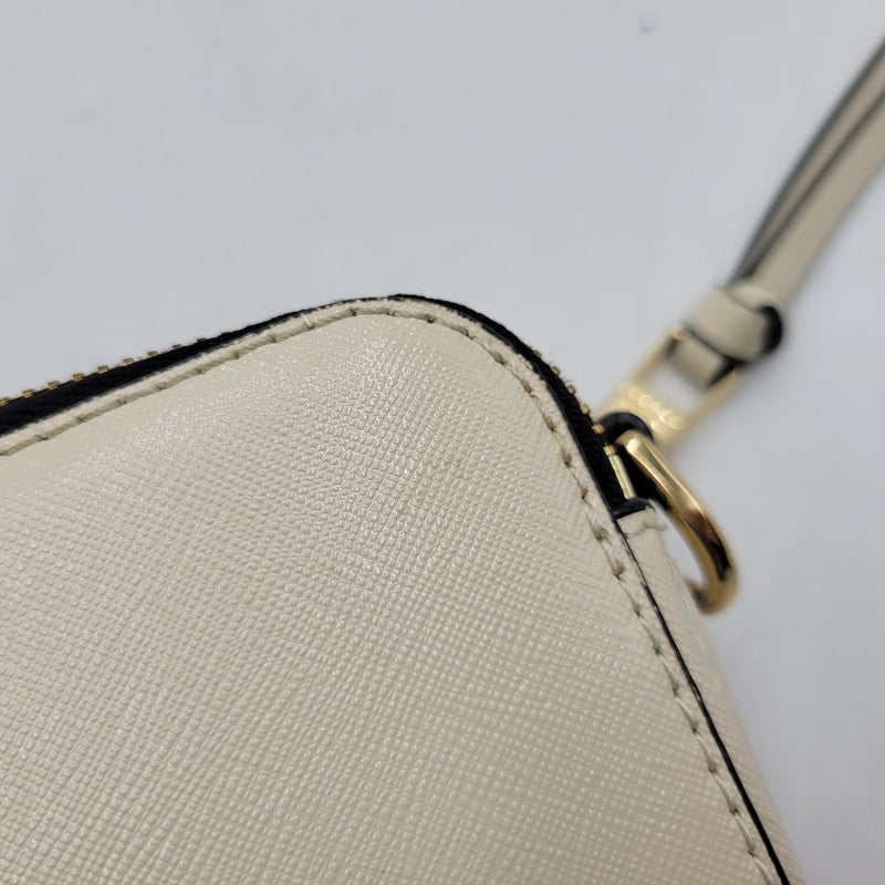 【中古品】【レディース】 MARC JACOBS マークジェイコブス THE SNAPSHOT SHOULDER BAG M0012007 スナップショット ショルダーバッグ カバン 鞄 188-250807-as-14-izu カラー：クリーム系×ブラック 万代Net店