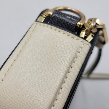 【中古品】【レディース】 MARC JACOBS マークジェイコブス THE SNAPSHOT SHOULDER BAG M0012007 スナップショット ショルダーバッグ カバン 鞄 188-250807-as-14-izu カラー：クリーム系×ブラック 万代Net店