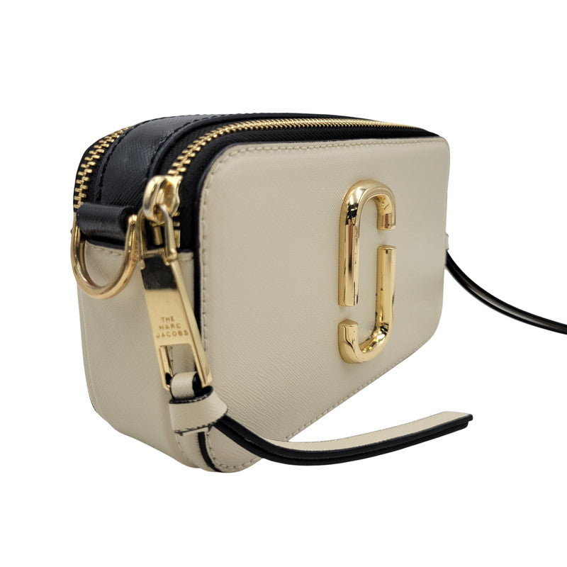 【中古品】【レディース】 MARC JACOBS マークジェイコブス THE SNAPSHOT SHOULDER BAG M0012007 スナップショット ショルダーバッグ カバン 鞄 188-250807-as-14-izu カラー：クリーム系×ブラック 万代Net店