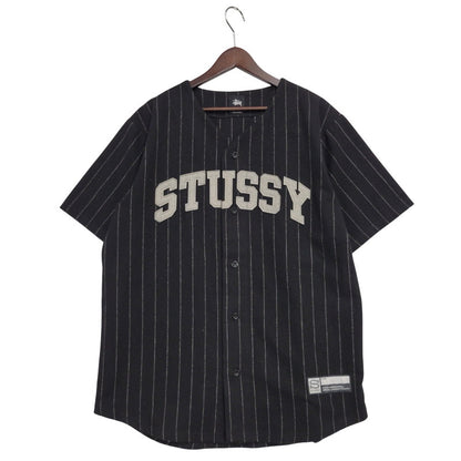【中古品】【メンズ】 STUSSY ステューシー 111761 ARCH FELT LOGO SS WOOL BASEBALL SHIRT アーチフェルトロゴ ショートスリーブウールベースボールシャツ トップス 半袖 142-250811-ma-05-izu サイズ：L カラー：BLACK 万代Net店