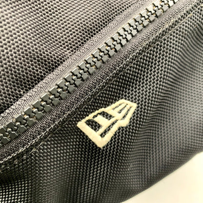 【中古品】【メンズ/レディース】 NEW ERA ニューエラ LOGO BACKPACK カバン ロゴ バックパック リュック 188-250817-rk-16-izu カラー：ブラック 万代Net店