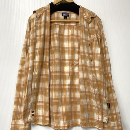 【中古品】【メンズ】 patagonia パタゴニア CHECK LS SHIRT 42410SP22 チェック ロングスリーブ シャツ 長袖 トップス 144-250817-as-11-izu サイズ：M カラー：オレンジ系 万代Net店