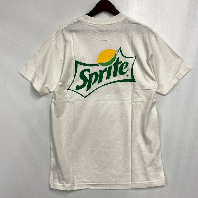 【中古美品】【メンズ】 XLARGE エクストララージ × SPRITE スプライト PRINT SS TEE 01172180 プリント ショートスリーブ Tシャツ 半袖 トップス 142-250821-as-37-izu サイズ：M カラー：ホワイト 万代Net店