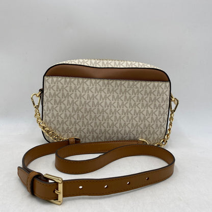 【中古品】【レディース】 Michael Kors マイケルコース 35S1GTTC9B JET SET LARGE LOGO CROSSBODY BAG ジェットセットラージロゴクロスボディバッグ 鞄 カバン ショルダーバッグ 188-250827-ma-20-izu カラー：ホワイト系×ブラウン 万代Net店