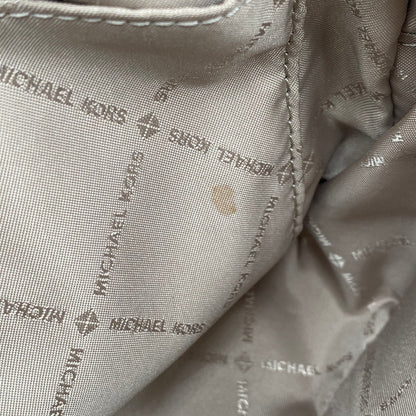 【中古品】【レディース】 Michael Kors マイケルコース 35S1GTTC9B JET SET LARGE LOGO CROSSBODY BAG ジェットセットラージロゴクロスボディバッグ 鞄 カバン ショルダーバッグ 188-250827-ma-20-izu カラー：ホワイト系×ブラウン 万代Net店