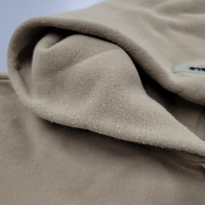 【中古品】【メンズ】 FOG ESSENTIALS エフオージーエッセンシャルズ BACK REFLECTOR LOGO HOODED SWEATSHIRT バック リフレクター ロゴ フーデッド スウェットシャツ パーカー 長袖 トップス 142-250905-as-27-izu サイズ：L カラー：ベージュ 万代Net店