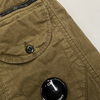 【中古品】【メンズ】 C.P.Company シーピーカンパニー 2501180 18CMPA094A-006475G MICROREPS BOXY CARGO LENS PANTS マイクロレップス ボクシーカーゴレンズパンツ ズボン ボトムス 152-250825-ma-24-izu サイズ：48 カラー：KHAKI 万代Net店