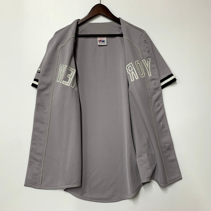 【中古品】【メンズ】 MAJESTIC マジェスティック NEW YORK YANKEES BASEBALL SHIRT ニューヨーク ヤンキース ベースボールシャツ 半袖 トップス 146-250905-as-19-izu カラー：グレー 万代Net店