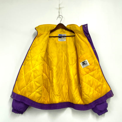 【現状渡し品】【メンズ】 STARTER NFL スターター NFL 韓国製 MINNESOTA VIKINGS ミネソタ バイキングス NYLON PUFFER JACKET ナイロン パファージャケット トップス アウター 146-250828-ya-04-izu サイズ：Ｌ カラー：パープル 万代Net店