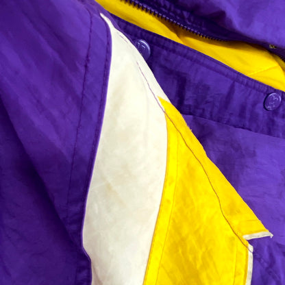 【現状渡し品】【メンズ】 STARTER NFL スターター NFL 韓国製 MINNESOTA VIKINGS ミネソタ バイキングス NYLON PUFFER JACKET ナイロン パファージャケット トップス アウター 146-250828-ya-04-izu サイズ：Ｌ カラー：パープル 万代Net店