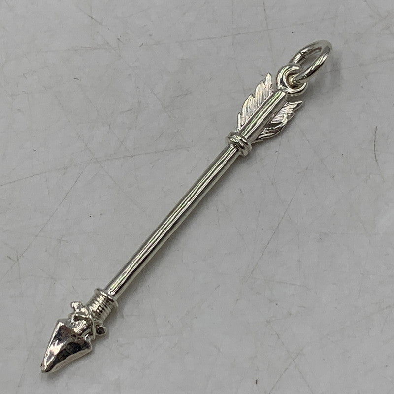 【中古美品】【メンズ/レディース】 FIRST ARROWS ファーストアローズ SILVER/LARGE FIRST ARROW PENDANT TOP シルバー ラージファーストアローペンダントトップ アクセサリー 小物 191-250827-ma-07-izu カラー：シルバー 万代Net店