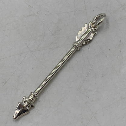 【中古美品】【メンズ/レディース】 FIRST ARROWS ファーストアローズ SILVER/LARGE FIRST ARROW PENDANT TOP シルバー ラージファーストアローペンダントトップ アクセサリー 小物 191-250827-ma-07-izu カラー：シルバー 万代Net店