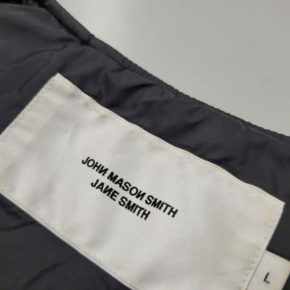 【中古品】【メンズ】 JOHN MASON SMITH ジョン メイソン スミス 23WJK-937S NYLON TAFFETA ARMY QUILT VEST ナイロン ベスト トップス 140-250831-rk-19-izu サイズ：L カラー：ブラック 万代Net店