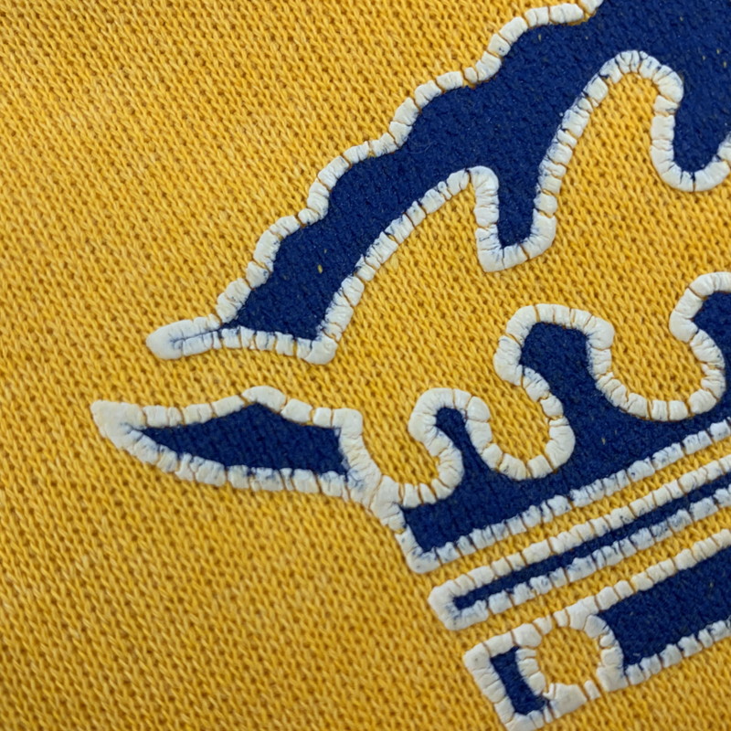 【中古品】【メンズ】 HANES ヘインズ USA製 青タグ CORONA EXTRA コロナ エキストラ SWEATSHIRT スウェットシャツ トップス 長袖 トレーナー 146-250907-ya-01-izu サイズ：L カラー：イエロー 万代Net店