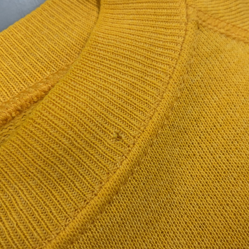 【中古品】【メンズ】 HANES ヘインズ USA製 青タグ CORONA EXTRA コロナ エキストラ SWEATSHIRT スウェットシャツ トップス 長袖 トレーナー 146-250907-ya-01-izu サイズ：L カラー：イエロー 万代Net店