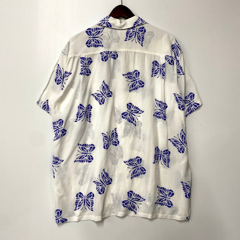 【中古品】【メンズ】 NEEDLES×SUN SURF ニードルス×サンサーフ 11-01-1316-086 21SS BUTTERFLY ALOHA SS SHIRT バタフライアロハショートスリーブシャツ トップス 半袖 140-250902-ma-05-izu サイズ：L カラー：WHITE 万代Net店