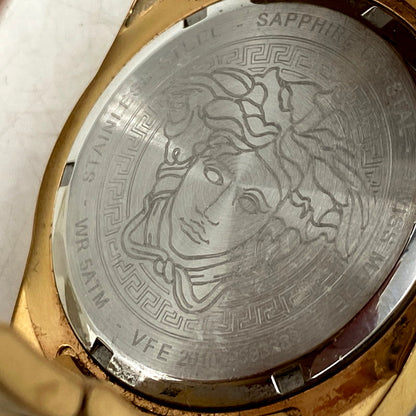 【中古品】【メンズ/レディース】 VERSACE ヴェルサーチ VFE201009663289 黒文字盤 V-SPORT II CHRONOGRAPH クロノグラフ 腕時計 197-250901-ya-05-izu カラー：ブラック×ゴールド 万代Net店