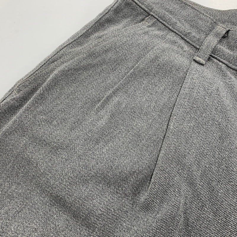 【中古品】【メンズ】 GRAPHPAPER グラフペーパー COLORFAST DENIM 2 TUCK PANTS GM203-40093B カラーファスト デニム 2タック パンツ ボトムス 151-250901-as-12-izu サイズ：2 カラー：グレー 万代Net店