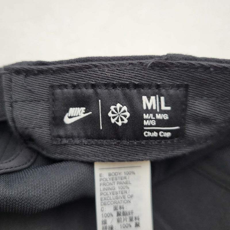 【中古品】【メンズ/レディース】 NIKE ナイキ × DRAKE NOCTA ドレイク ノクタ CLUB CARDINAL STOCK CAP FV5541-010 クラブ カーディナル ストック キャップ 帽子 185-250909-as-19-izu サイズ：M/L カラー：ブラック 万代Net店