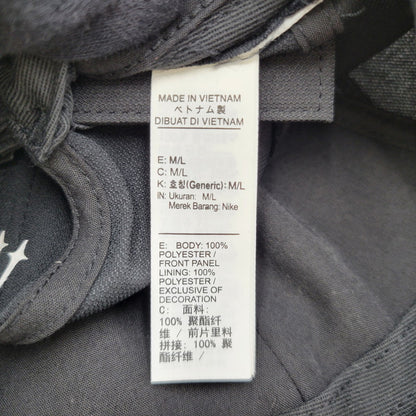 【中古品】【メンズ/レディース】 NIKE ナイキ × DRAKE NOCTA ドレイク ノクタ CLUB CARDINAL STOCK CAP FV5541-010 クラブ カーディナル ストック キャップ 帽子 185-250909-as-19-izu サイズ：M/L カラー：ブラック 万代Net店