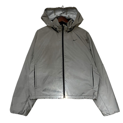 【中古品】【メンズ】 NIKE ナイキ FV6421-011 THERMA-FIT REFLECTIVE RUNNING JACKET サーマフィット リフレクティブランニングジャケット アウター 長袖 148-250902-ma-04-izu サイズ：XL カラー：SILVER 万代Net店