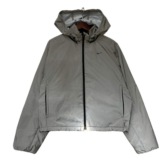 【中古品】【メンズ】 NIKE ナイキ FV6421-011 THERMA-FIT REFLECTIVE RUNNING JACKET サーマフィット リフレクティブランニングジャケット アウター 長袖 148-250902-ma-04-izu サイズ：XL カラー：SILVER 万代Net店