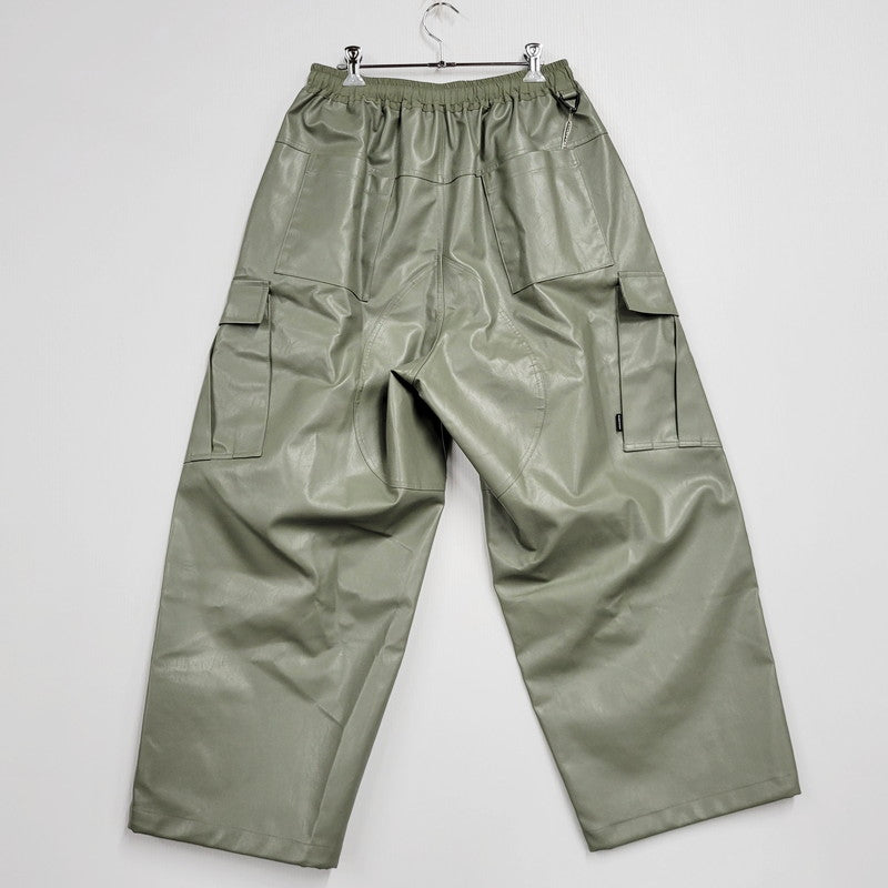 【中古美品】【メンズ】 MAGIC STICK マジックスティック 24AW SYNTHETIC シンセティック LEATHER WIDE レザー ワイド BDU PANTS パンツ ズボン ボトムス 153-250907-ya-25-izu サイズ：L カラー：グレージュ 万代Net店