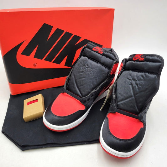 【中古美品】【メンズ】 NIKE ナイキ WMNS AIR JORDAN 1 RETRO HI OG FD4810-061 ウィメンズ エア ジョーダン 1 レトロ ハイ OG スニーカー シューズ 靴 160-250915-as-11-izu サイズ：28.5cm カラー：BLACK/UNIVERSITY RED-WHITE 万代Net店