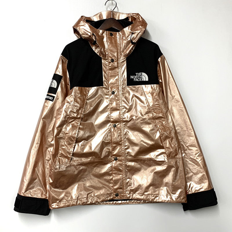 【中古品】【メンズ】 Supreme シュプリーム × THE NORTH FACE ザ・ノースフェイス METALLIC MOUNTAIN PARKA NP11801I メタリック マウンテンパーカー ジャケット アウター 149-250908-as-05-izu サイズ：M カラー：ピンク系 万代Net店