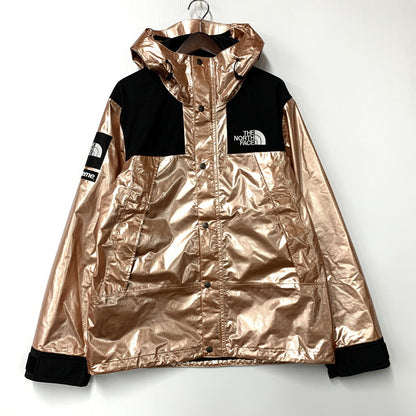 【中古品】【メンズ】 Supreme シュプリーム × THE NORTH FACE ザ・ノースフェイス METALLIC MOUNTAIN PARKA NP11801I メタリック マウンテンパーカー ジャケット アウター 149-250908-as-05-izu サイズ：M カラー：ピンク系 万代Net店