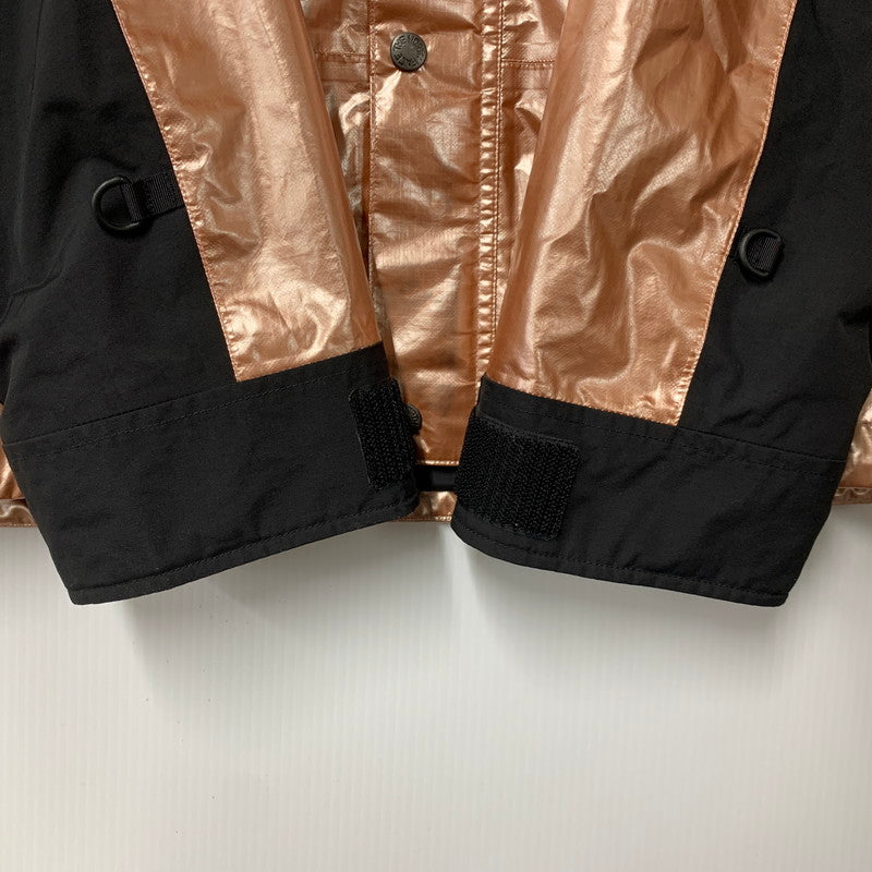 【中古品】【メンズ】 Supreme シュプリーム × THE NORTH FACE ザ・ノースフェイス METALLIC MOUNTAIN PARKA NP11801I メタリック マウンテンパーカー ジャケット アウター 149-250908-as-05-izu サイズ：M カラー：ピンク系 万代Net店