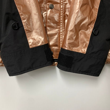 【中古品】【メンズ】 Supreme シュプリーム × THE NORTH FACE ザ・ノースフェイス METALLIC MOUNTAIN PARKA NP11801I メタリック マウンテンパーカー ジャケット アウター 149-250908-as-05-izu サイズ：M カラー：ピンク系 万代Net店